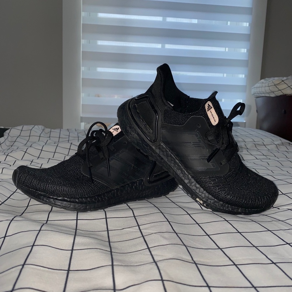 Black Adidas Ultraboost